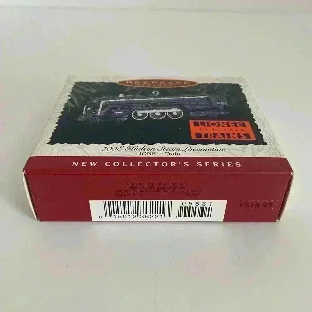 Hallmark Keepsake Ornament Lionel Train - Picture 7 of 12